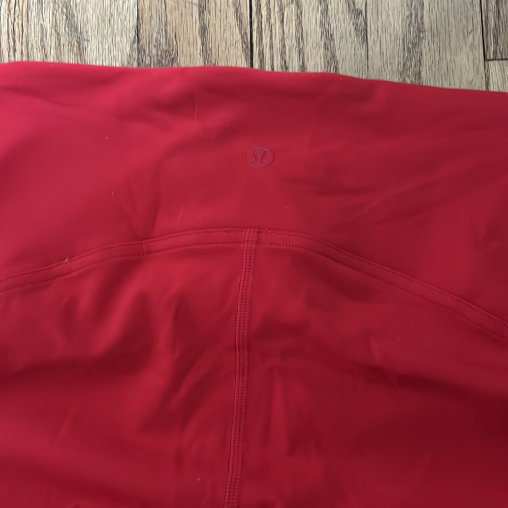 Lululemon - Picture 2 of 8